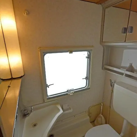 Kamp alanı Den Caravan Union Lido